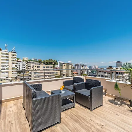 Beachfront Bliss Apartment Durrës